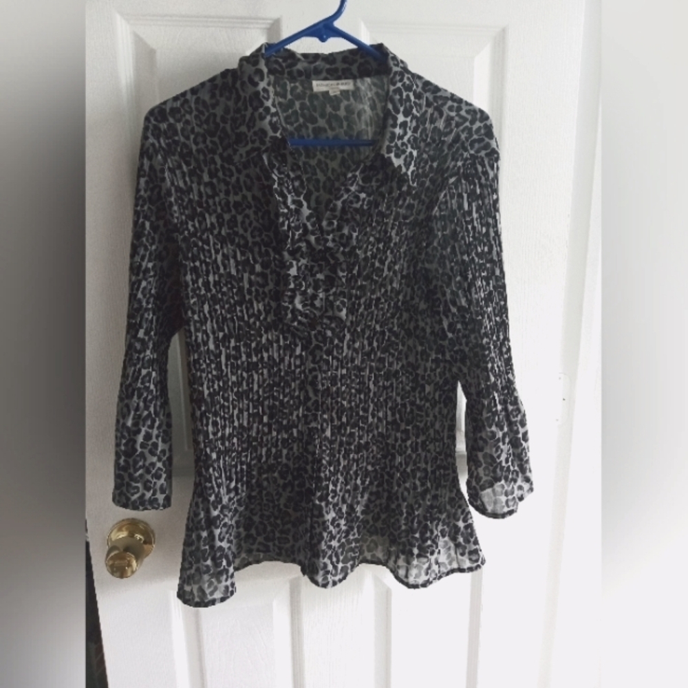 Black and grey cheetah print blouse